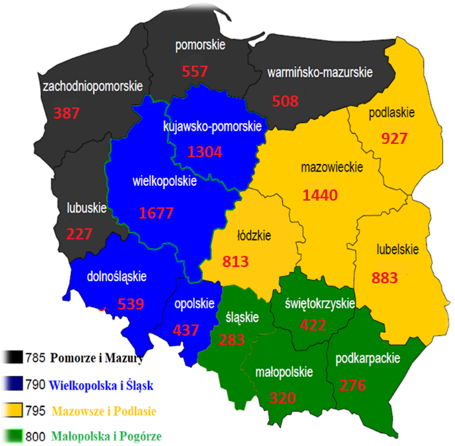 Konturowa mapa Polski podzielona kolorami na cztery regiony. W skład każdego regionu wchodzą cztery województwa. Każde województwo opisano liczbą gospodarstw w 2022 roku. Obok mapy znajduje się legenda określająca nazwy regionów: Pomorze i Mazury, Wielkopolska i Śląsk, Mazowsze i Podlasie, Małopolska i Pogórze.